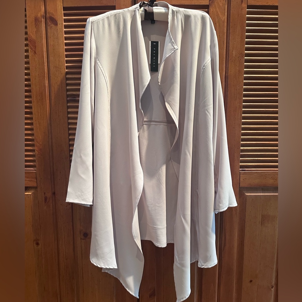 NWT Ivory Lightweight Jacket M